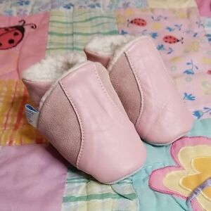Soft Pink Leather And Suede Baby Booties with Fleece Lining Size 2 New No Box